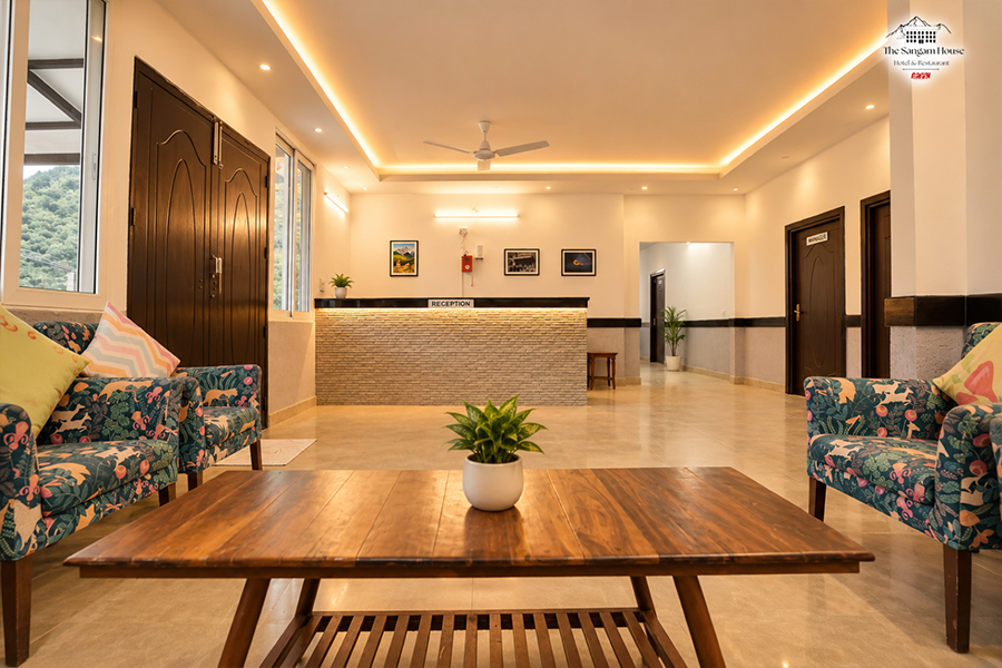 Dining & Common Area