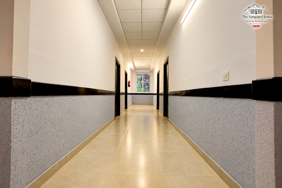 Dining & Common Area