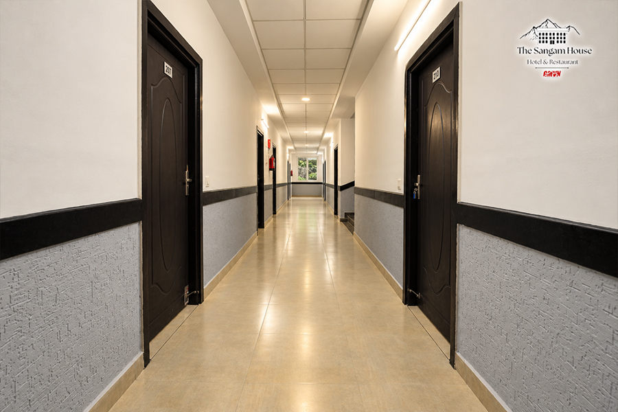 Dining & Common Area